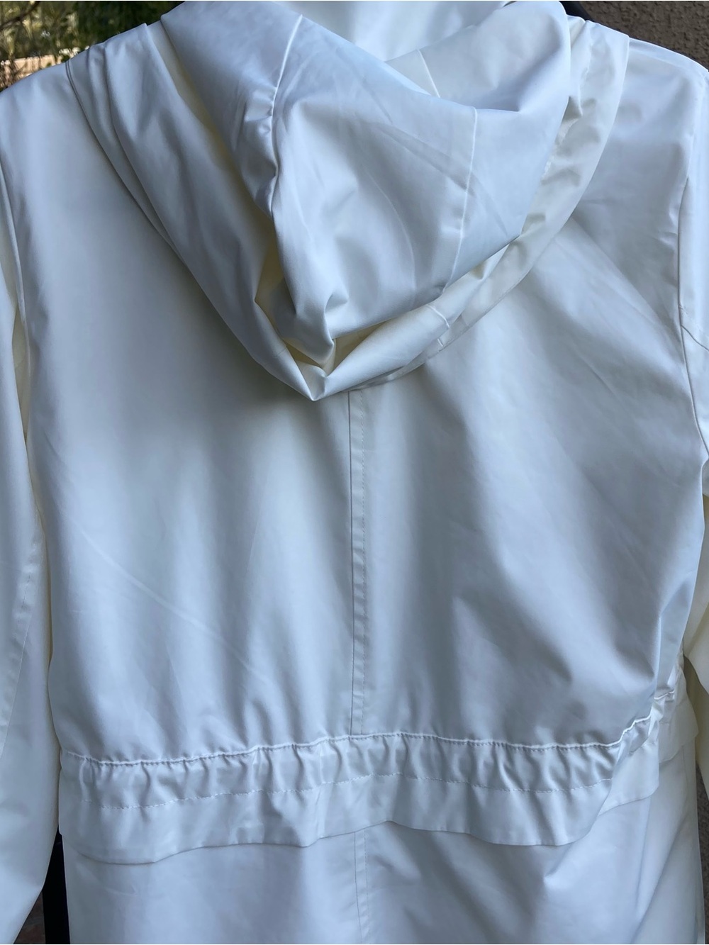 Vince Camuto White Hooded Utility Jacket Medium Lightweight Coastal Luxury - Picture 8 of 9